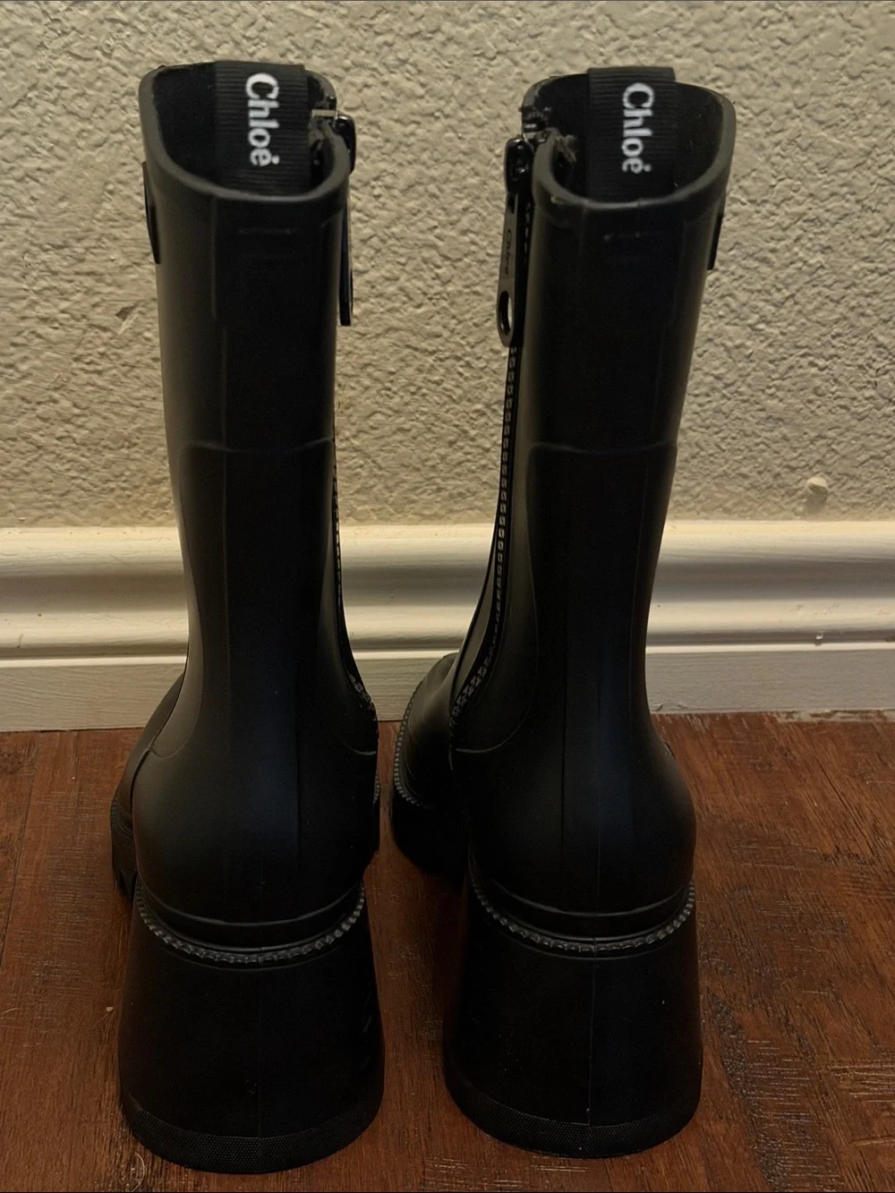 Chloe elegant waterproof